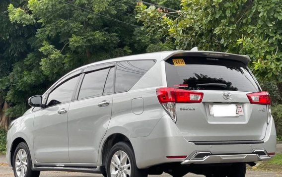 Selling White Toyota Innova 2021 in Parañaque-5