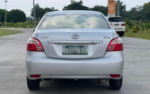 Selling White Toyota Vios 2011 in Parañaque-3