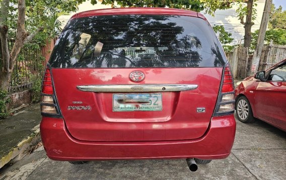 Sell White 2008 Toyota Innova in Bacoor-3