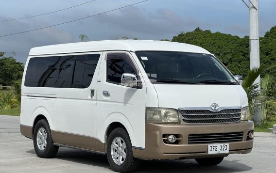 2006 Toyota Hiace Super Grandia in Las Piñas, Metro Manila-2