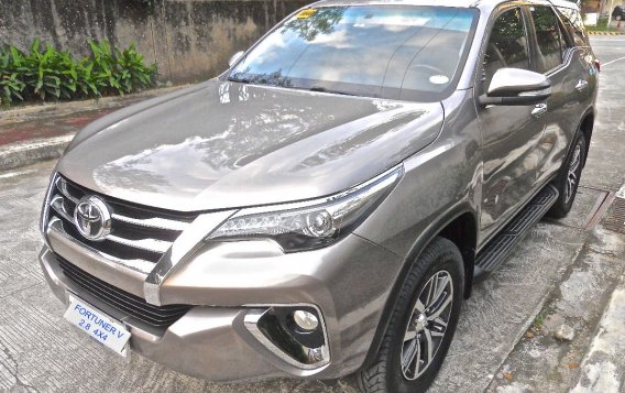 Sell White 2016 Toyota Fortuner in Manila-2