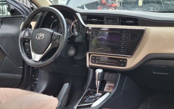 White Toyota Altis 2018 for sale in Manila-8