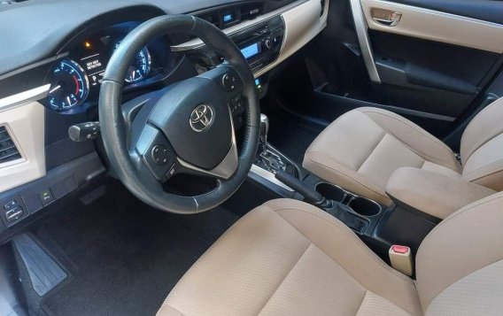 White Toyota Altis 2015 for sale in Quezon City-5