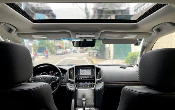 2019 Toyota Land Cruiser VX 3.3 4x4 AT in Manila, Metro Manila-13