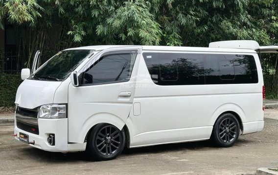 2019 Toyota Hiace  Commuter 3.0 M/T in Manila, Metro Manila-20