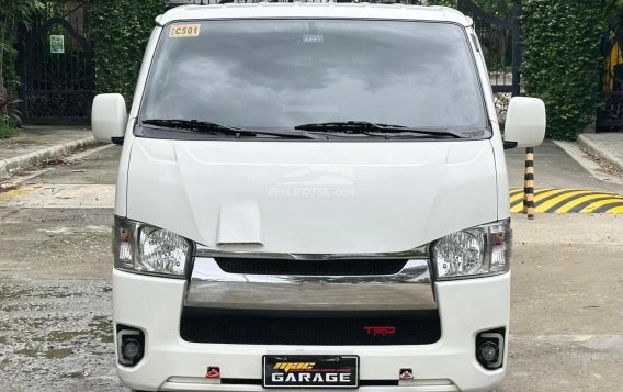 2019 Toyota Hiace  Commuter 3.0 M/T in Manila, Metro Manila-15
