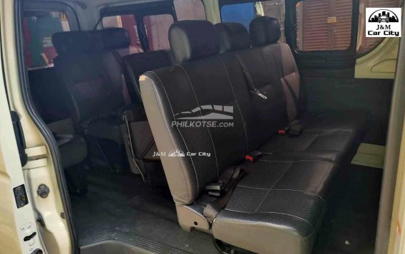 2017 Toyota Hiace  Commuter 3.0 M/T in Pasay, Metro Manila-9