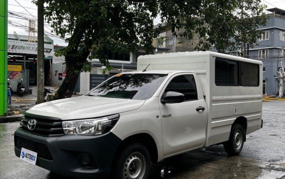 White Toyota Hilux 2021 for sale in Manual