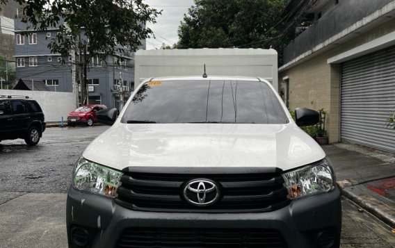 White Toyota Hilux 2021 for sale in Manual-2