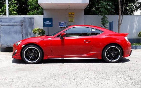 Sell White 2014 Toyota 86 in Pasig-2