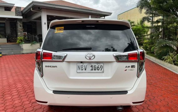 White Toyota Innova 2017 for sale in Automatic-9