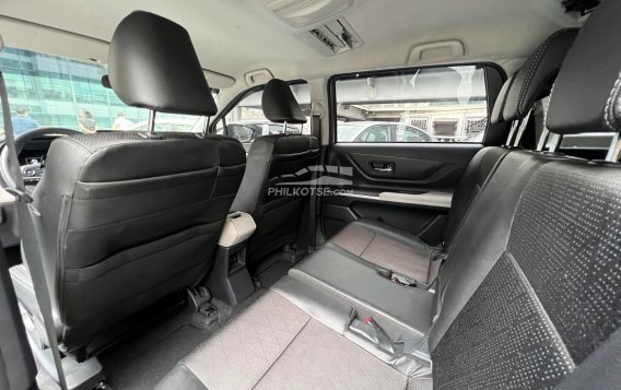 2022 Toyota Veloz in Makati, Metro Manila-15