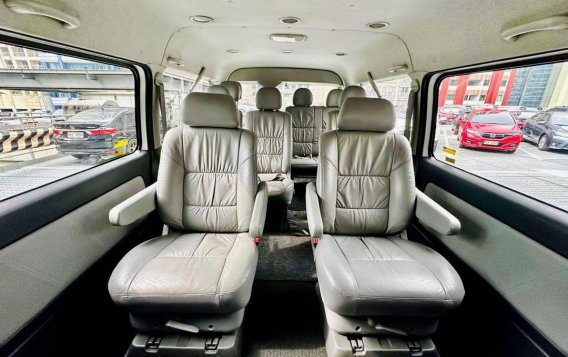 Sell White 2011 Toyota Hiace Super Grandia in Makati-7