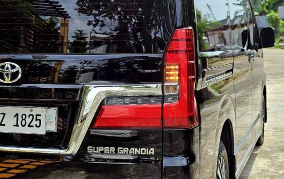 White Toyota Hiace 2020 for sale in Caloocan-5