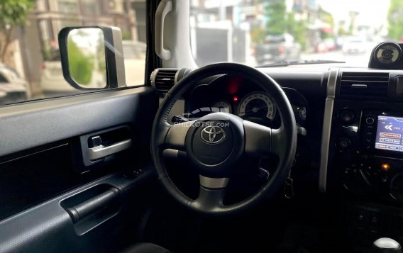 2017 Toyota FJ Cruiser  4.0L V6 in Manila, Metro Manila-11