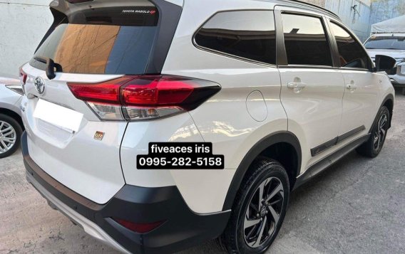 White Toyota Rush 2023 for sale in Automatic-4