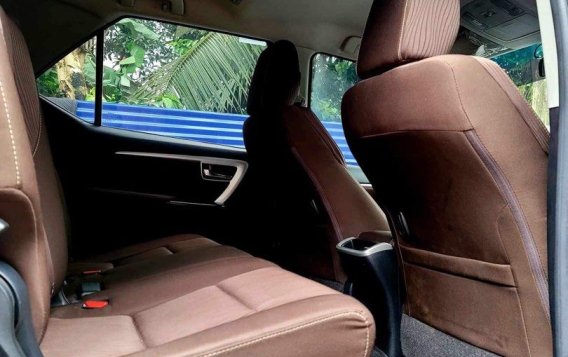 Bronze Toyota Fortuner 2018 for sale in Automatic-8