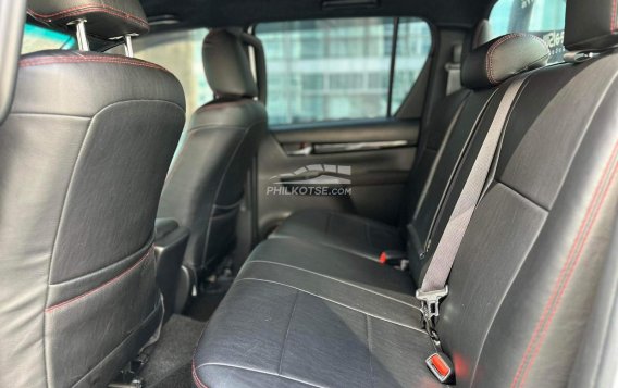 2019 Toyota Hilux Conquest 2.8 4x4 AT in Makati, Metro Manila-12
