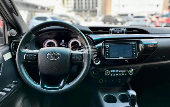 2019 Toyota Hilux  2.8 G DSL 4x4 A/T in Makati, Metro Manila-12