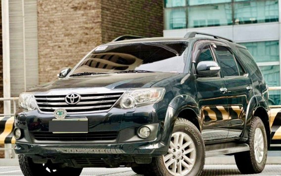 Sell White 2012 Toyota Fortuner in Makati