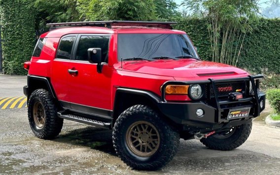 White Toyota Fj Cruiser 2016 for sale in Manila-2