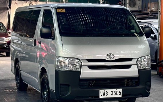 White Toyota Hiace 2022 for sale in Parañaque