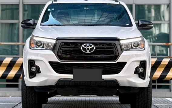 Selling White Toyota Hilux 2019 in Makati-1