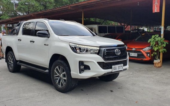 Sell White 2018 Toyota Hilux in Pasig-1
