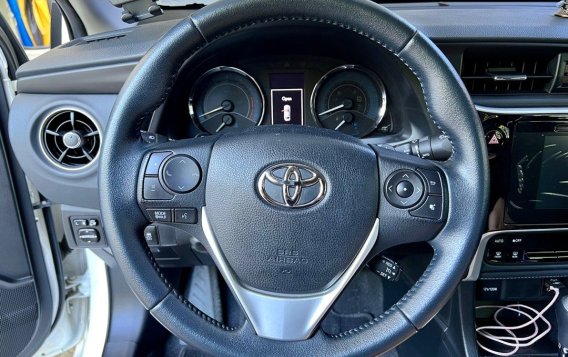 Pearl White Toyota Corolla altis 2020 for sale in Parañaque-4