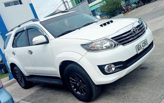 White Toyota Fortuner 2015 for sale in Villasis-1