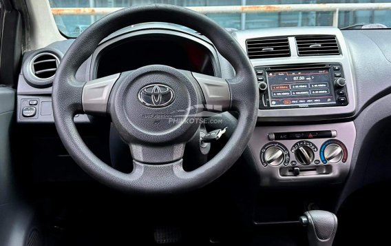 2016 Toyota Wigo  1.0 G AT in Makati, Metro Manila-9