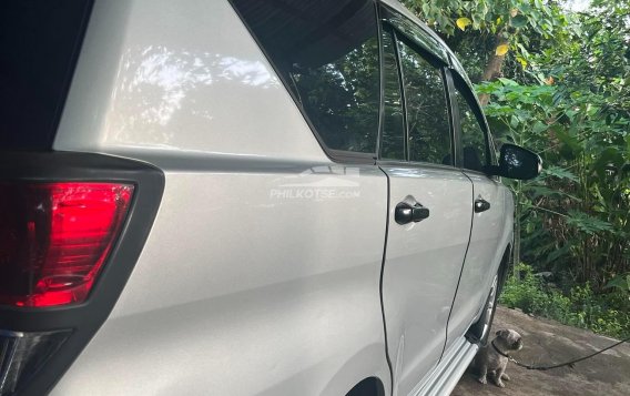 2017 Toyota Innova  2.8 E Diesel MT in Batangas City, Batangas-6