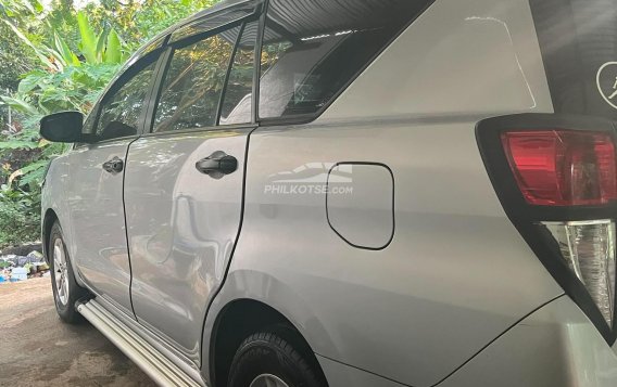 2017 Toyota Innova  2.8 E Diesel MT in Batangas City, Batangas-7