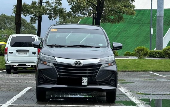 Sell White 2020 Toyota Avanza in Makati-1