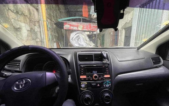 White Toyota Avanza 2018 for sale in Caloocan-3