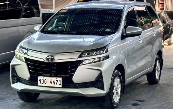 Selling White Toyota Avanza 2021 in Parañaque-1