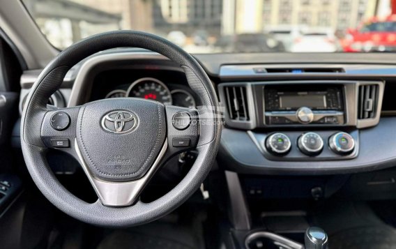 2018 Toyota RAV4 in Makati, Metro Manila-4