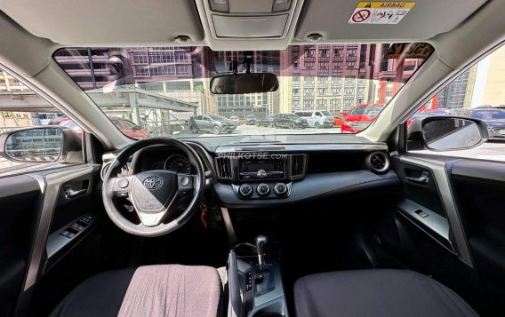 2016 Toyota RAV4 in Makati, Metro Manila-3
