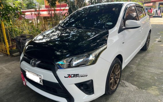 White Toyota Yaris 2016 for sale in Manual-1