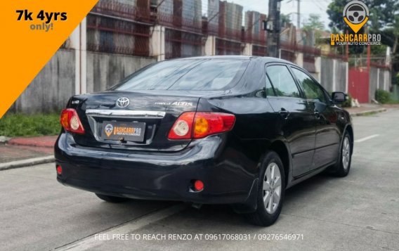 White Toyota Altis 2010 for sale in Automatic-7