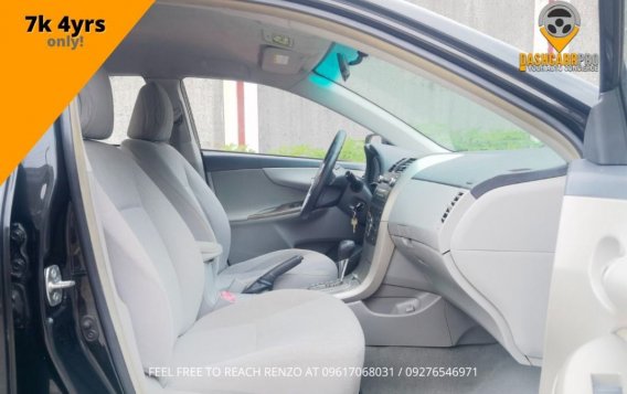 White Toyota Altis 2010 for sale in Automatic-5