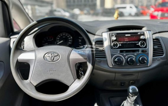 2015 Toyota Innova  2.8 E Diesel MT in Makati, Metro Manila-17