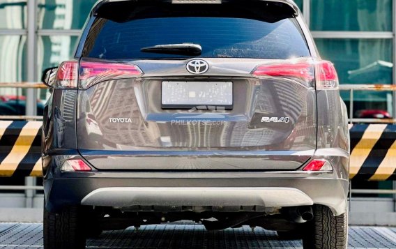 2018 Toyota RAV4 in Makati, Metro Manila-1