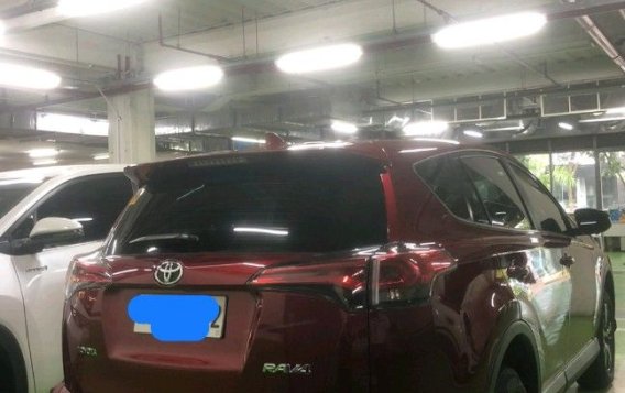 Yellow Toyota Rav4 2018 for sale in Automatic-4