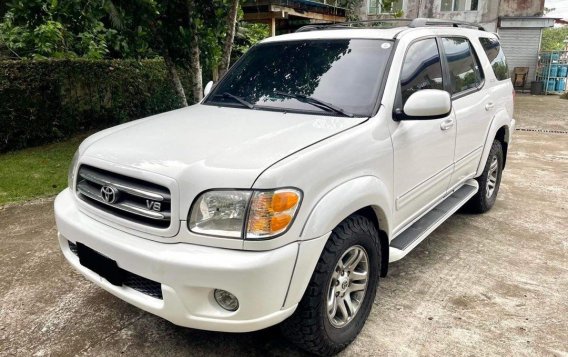Sell White 2004 Toyota Sequoia in Cebu City