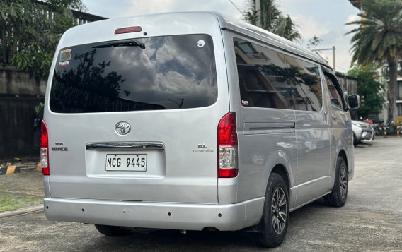 Selling Silver Toyota Grandia 2016 in Pasig-5