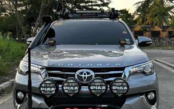 Selling Yellow Toyota Fortuner 2017 in Manila