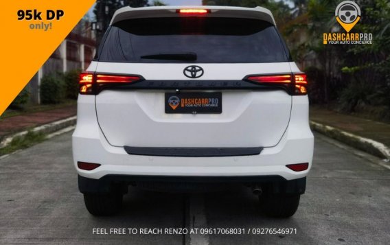 White Toyota Fortuner 2018 for sale in Automatic-6