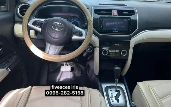 White Toyota Rush 2019 for sale in Automatic-6