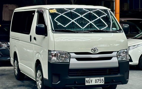 White Toyota Hiace 2022 for sale in 